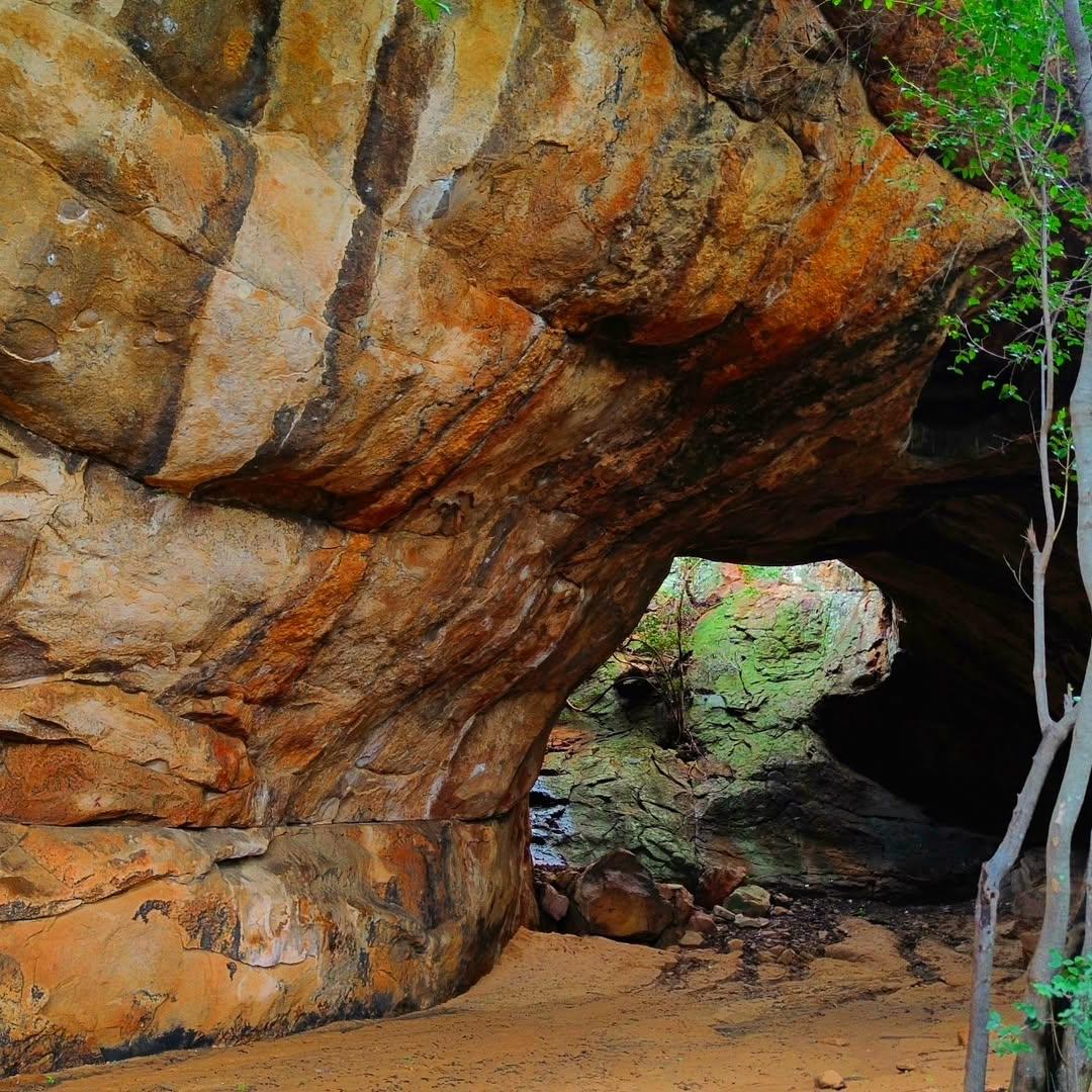 Natural rock arch near Awelani